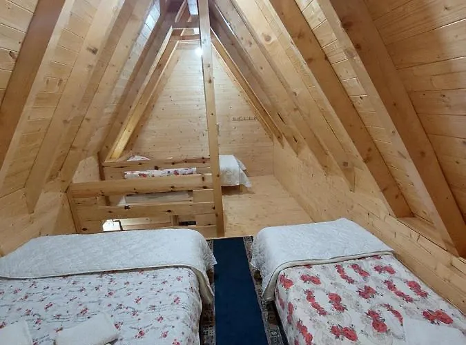 Markove Kolibe 3, Uvac * سينيتشا